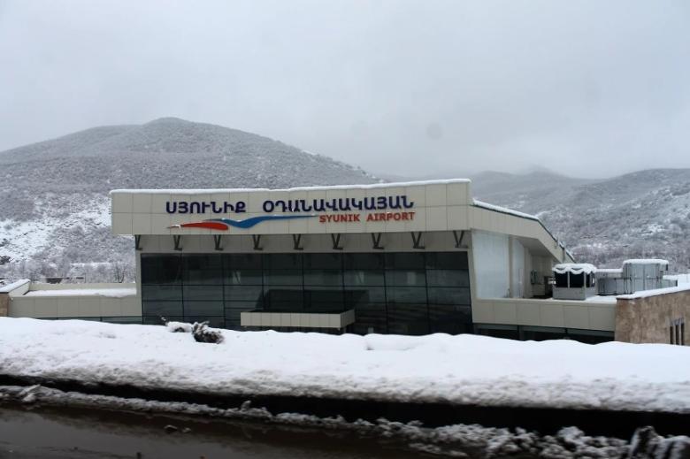 Img default alt hy