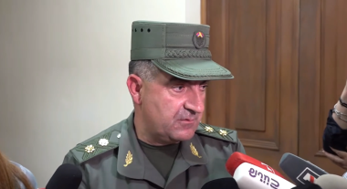 Img default alt hy