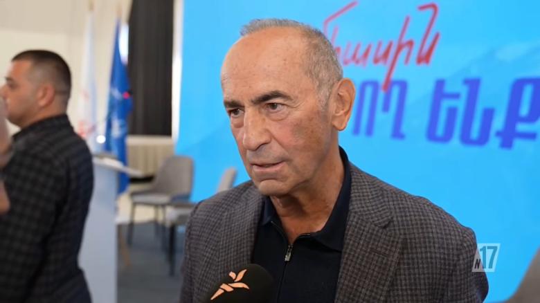 Img default alt hy